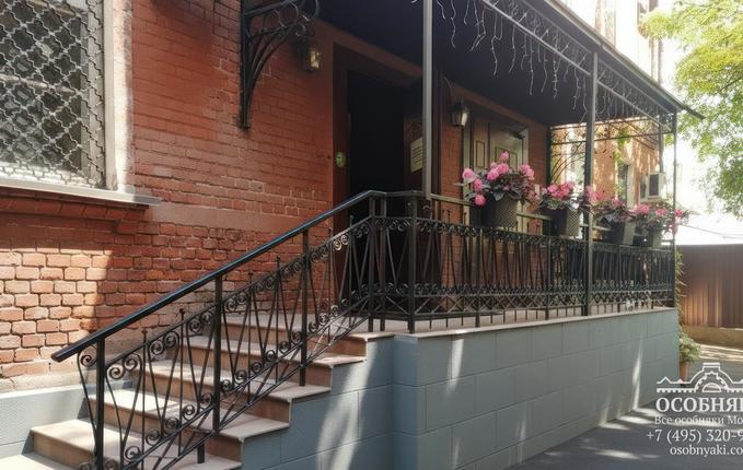 на улице Девятая Рота, 16с4, площадь 375 м