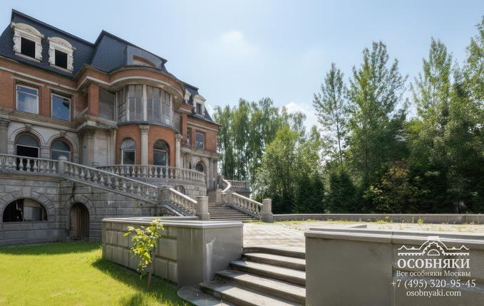 в коттеджном посёлке Береста, 129, площадь 2570 м