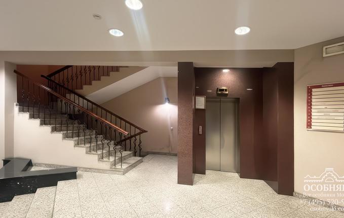 на Старой Басманной улице, 38, площадь 950 м