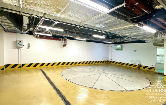 в Гранатном переулке, 6, площадь 1270 м