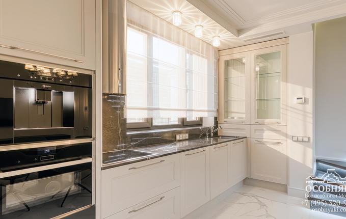 в Романовом переулке, 3с2, площадь 76 м