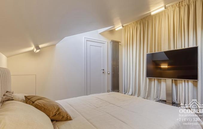 в Романовом переулке, 3с2, площадь 76 м