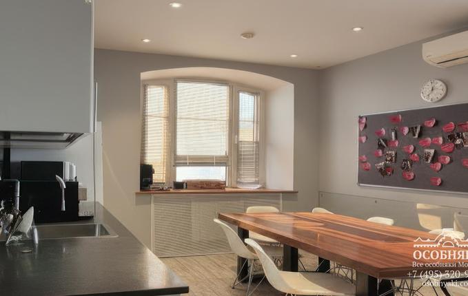 в Яковоапостольском переулке, 5-7, площадь 478 м