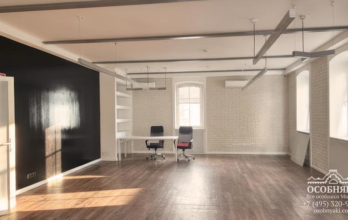 в Яковоапостольском переулке, 5-7, площадь 478 м