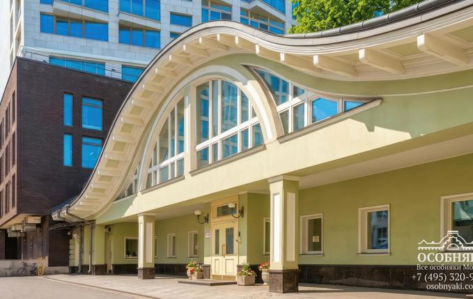 на Земляном валу, 68/18, площадь 692 м