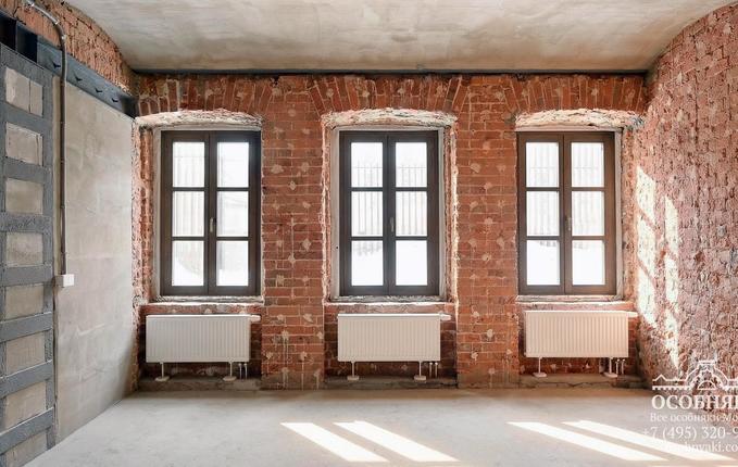 в Большом Толмачёвском переулке, 5с7А, площадь 138 м