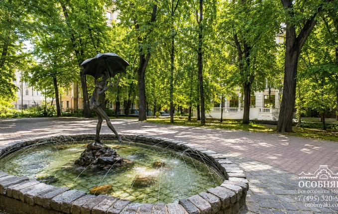 на Старой Басманной улице, 7, площадь 2176 м