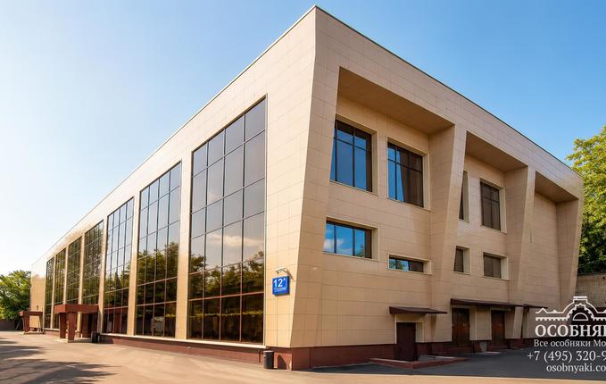 в Графском переулке, 12А, площадь 2607 м